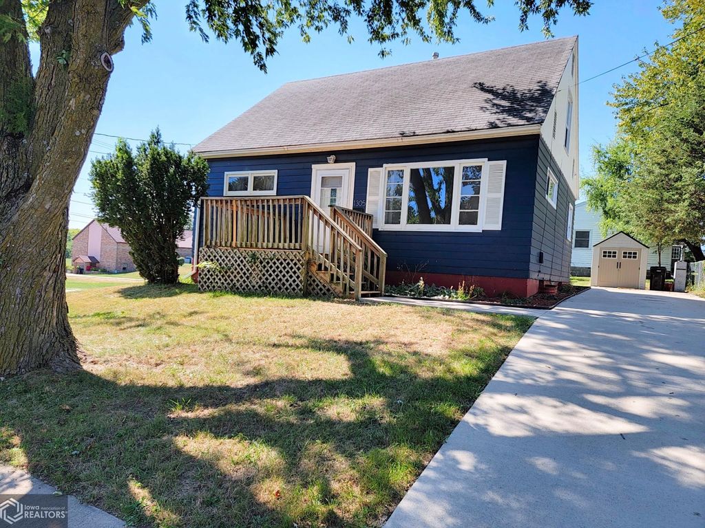 1305 Brentwood Dr, Ottumwa, IA 52501