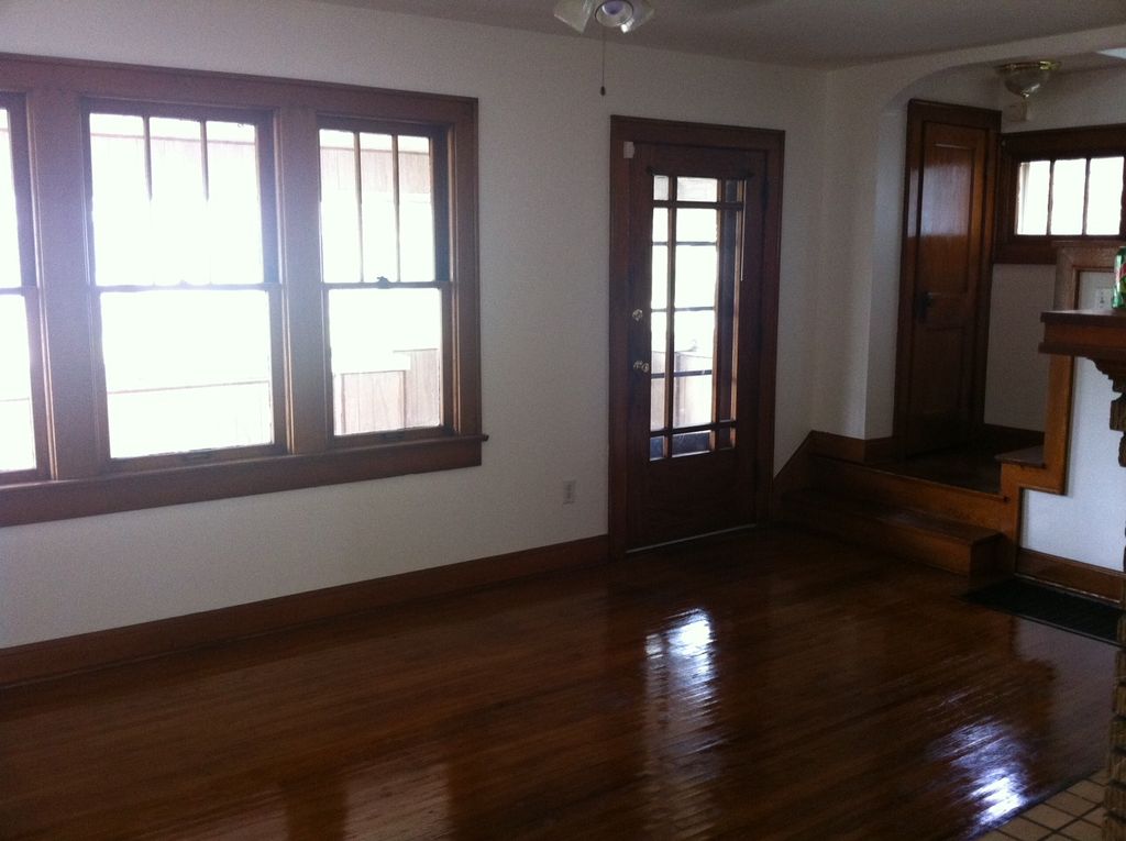 713 E Deshler Ave, Columbus, OH 43206