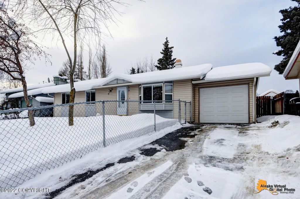 1726 Dolina Cir, Anchorage, AK 99508