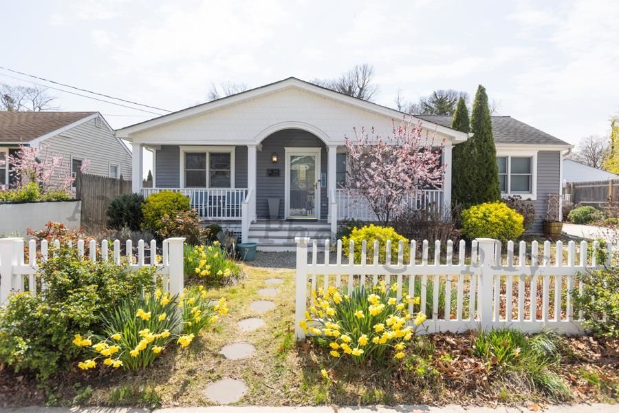 304 Whittier Ave, Cape May, NJ 08204