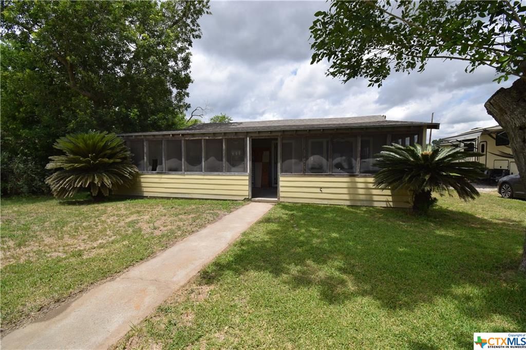 211 E Saint Louis Ave, Seadrift, TX 77983 Trulia