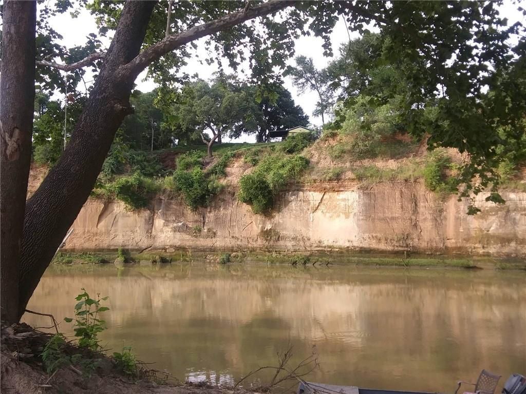 933 Highway 71 W #B, Smithville, TX 78957