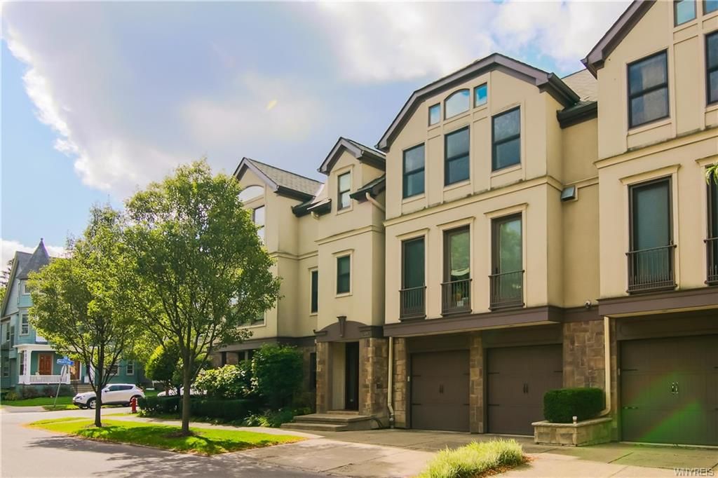 675 Potomac Ave, Buffalo, NY 14222