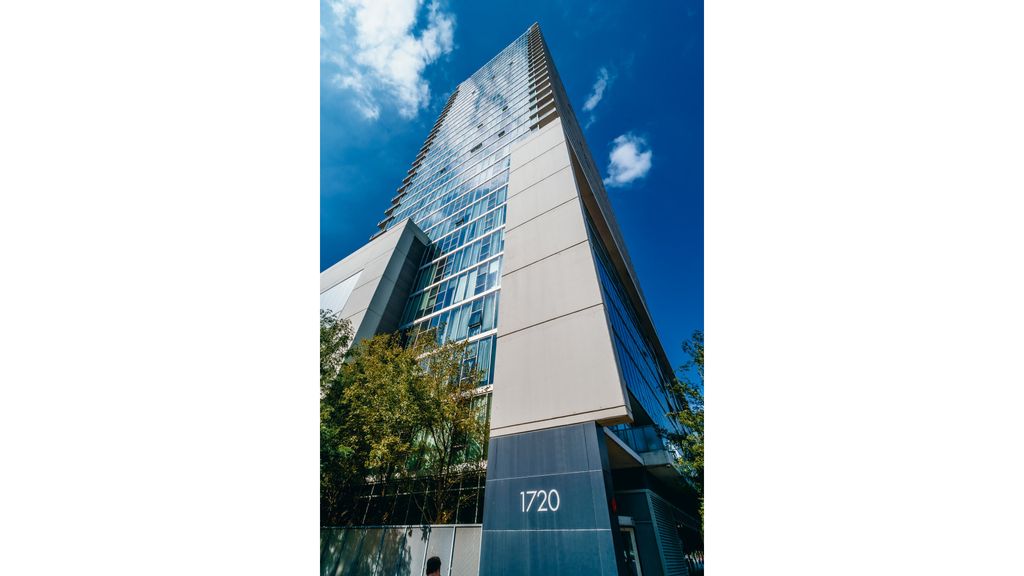 1720 S Michigan Ave #1217, Chicago, IL 60616