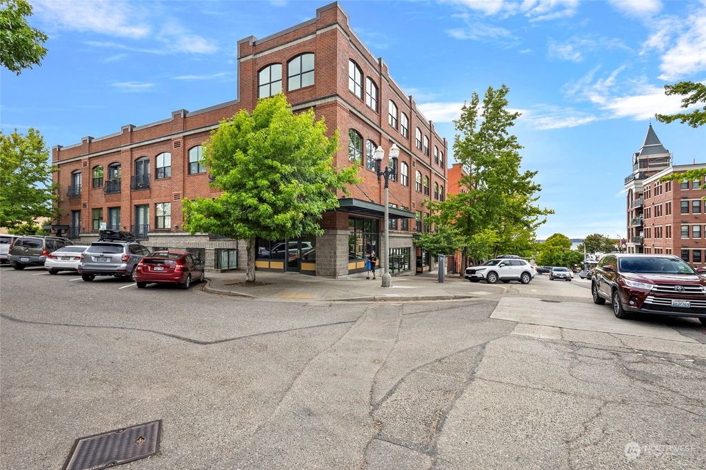 1224 Harris Avenue #208, Bellingham, WA 98225