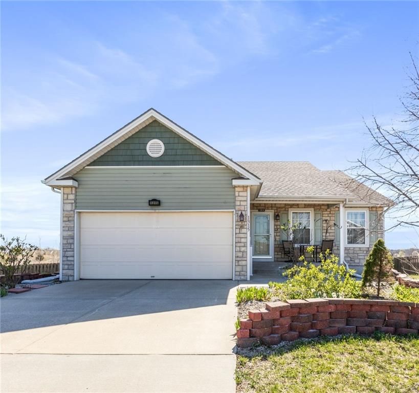 1315 SW Cornwall Rd, Lees Summit, MO 64083 MLS 2479148 Trulia