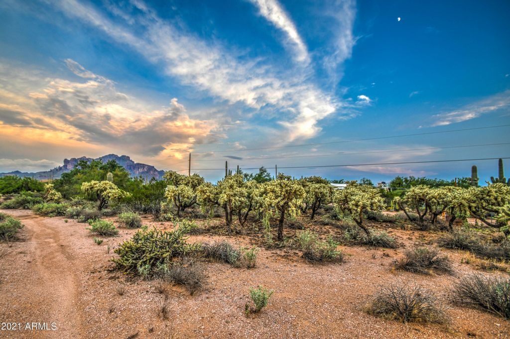 1885 E Canyon St, Apache Junction, AZ 85119