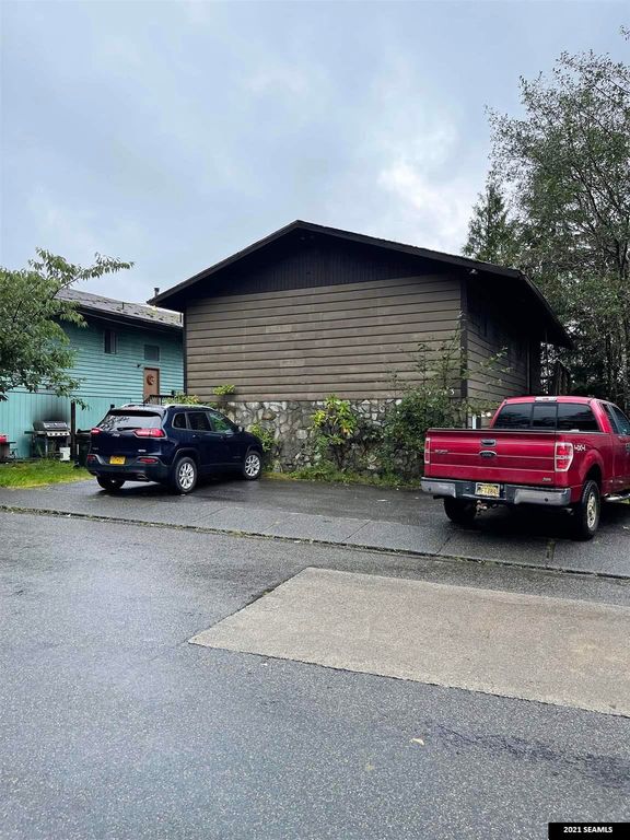 3353 Denali Ave, Ketchikan, AK 99901