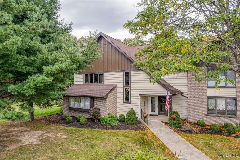 5303 Chestnut Ridge Rd #B, Orchard Park, NY 14127