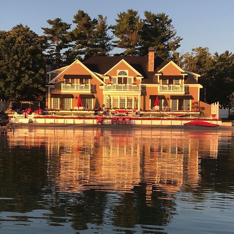 851 Munson Ave, Traverse City, MI 49686 Trulia