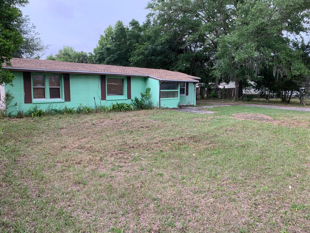 211 Jackson Rd, Jacksonville, FL 32225
