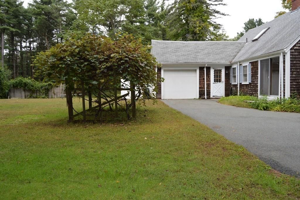 322 South St, Holbrook, MA 3 Bed, 1 Bath SingleFamily Home 14