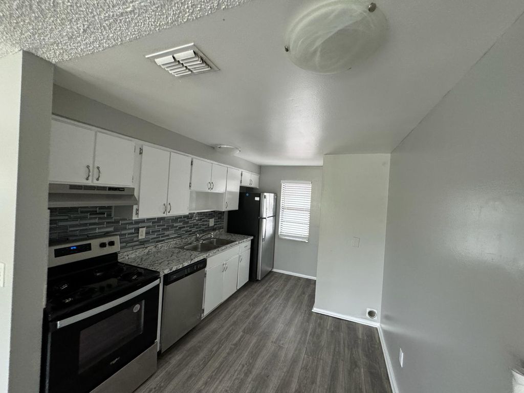 4480 76th Ave  N #3, Pinellas Park, FL 33781