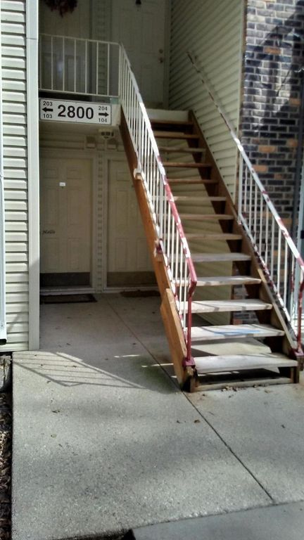2800 Light Rd #104, Oswego, IL 60543