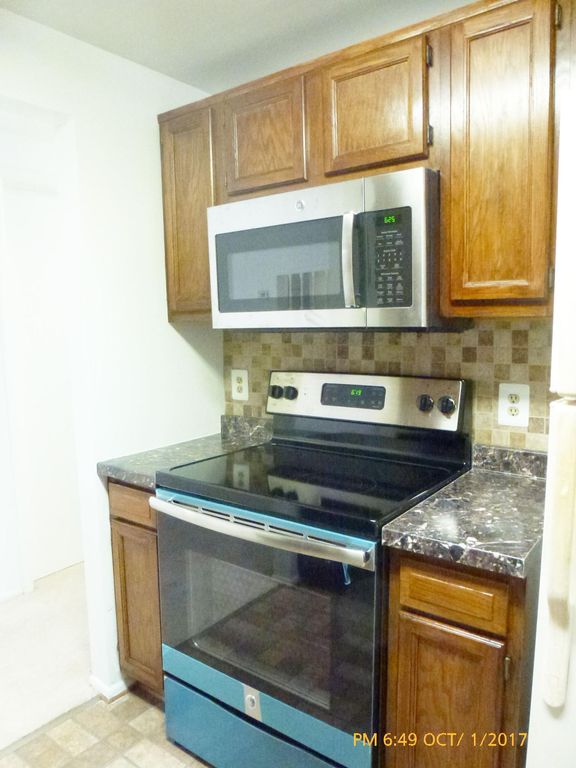 13211 Chalet Pl #204, Germantown, MD 20874