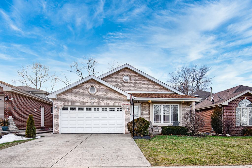 10564 Oak Park Ave, Chicago Ridge, IL 60415