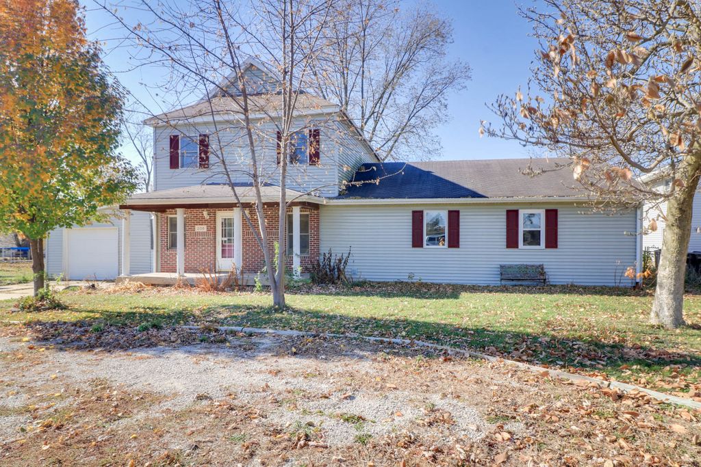 208 N Newell St, Heyworth, IL 61745 Trulia