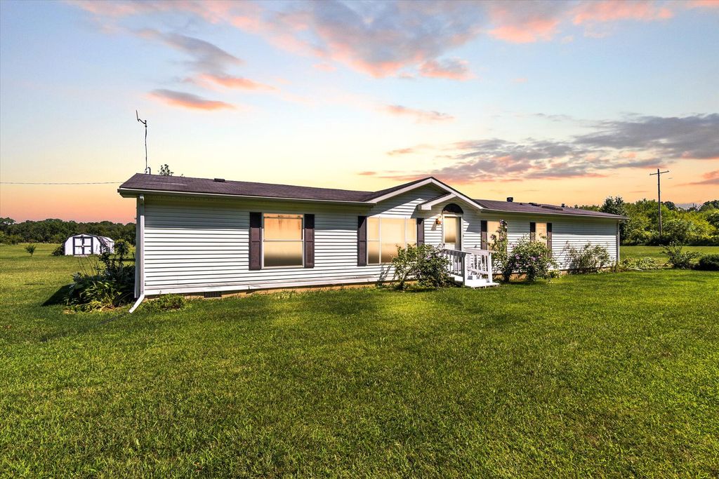 10395 Watson Rd, Hanover, MI 49241