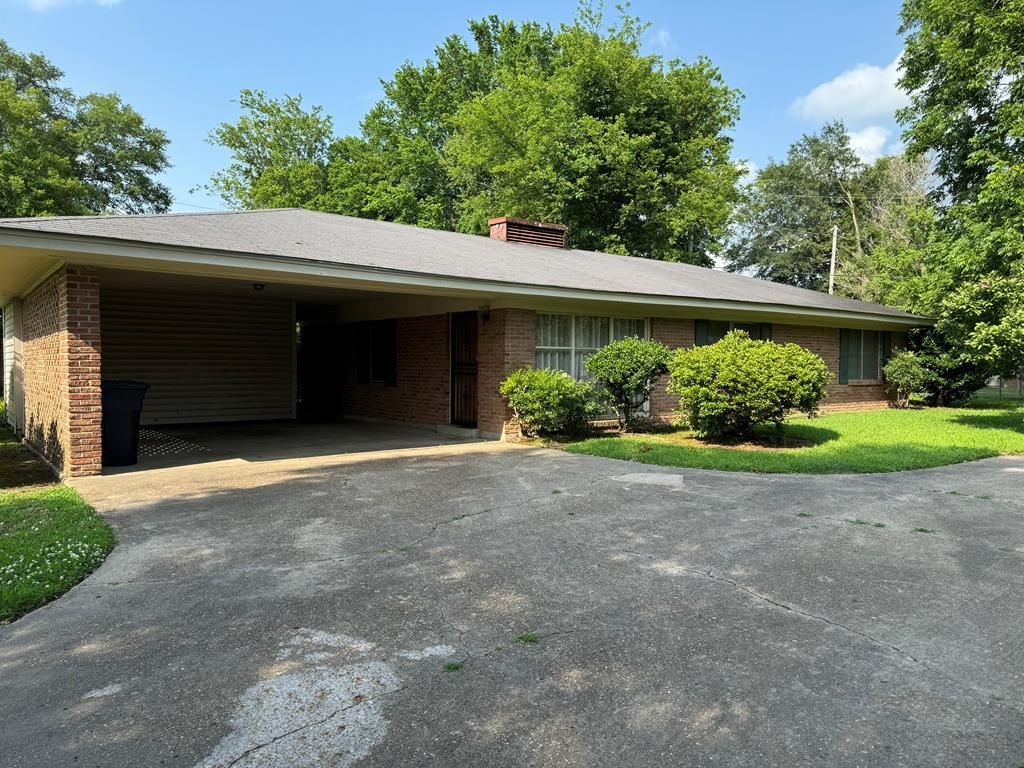 1752 Juniper St, Greenville, MS 38701 MLS 89621 Trulia