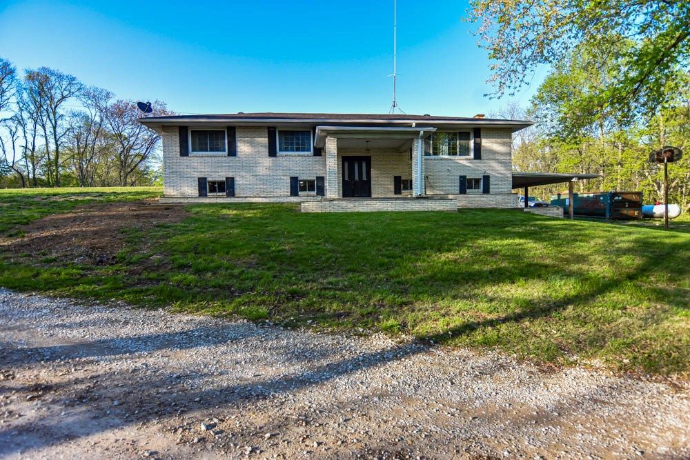 859 E 400 N, Patoka, IN 47666 Trulia