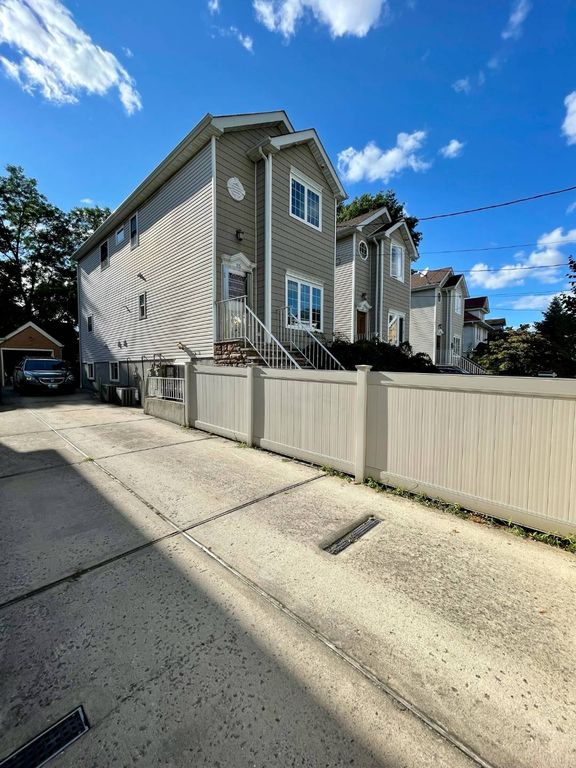 Multi Family Homes For Rent In 10314 3 Multi Family Homes Trulia