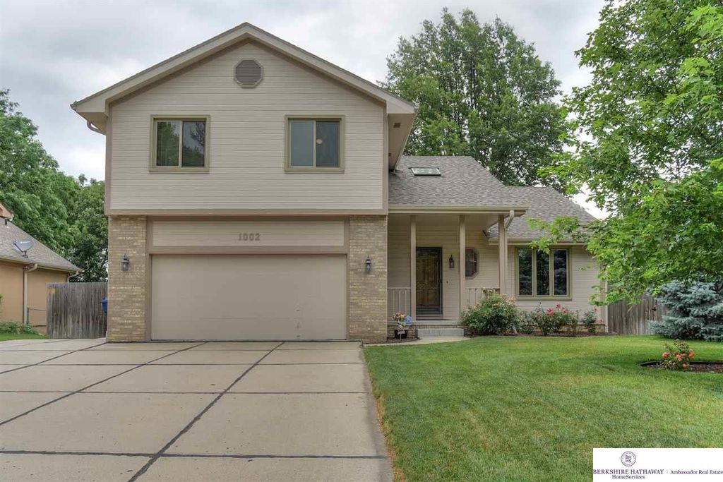 1002 Hickory Hill Rd, Papillion, NE 68046 Trulia