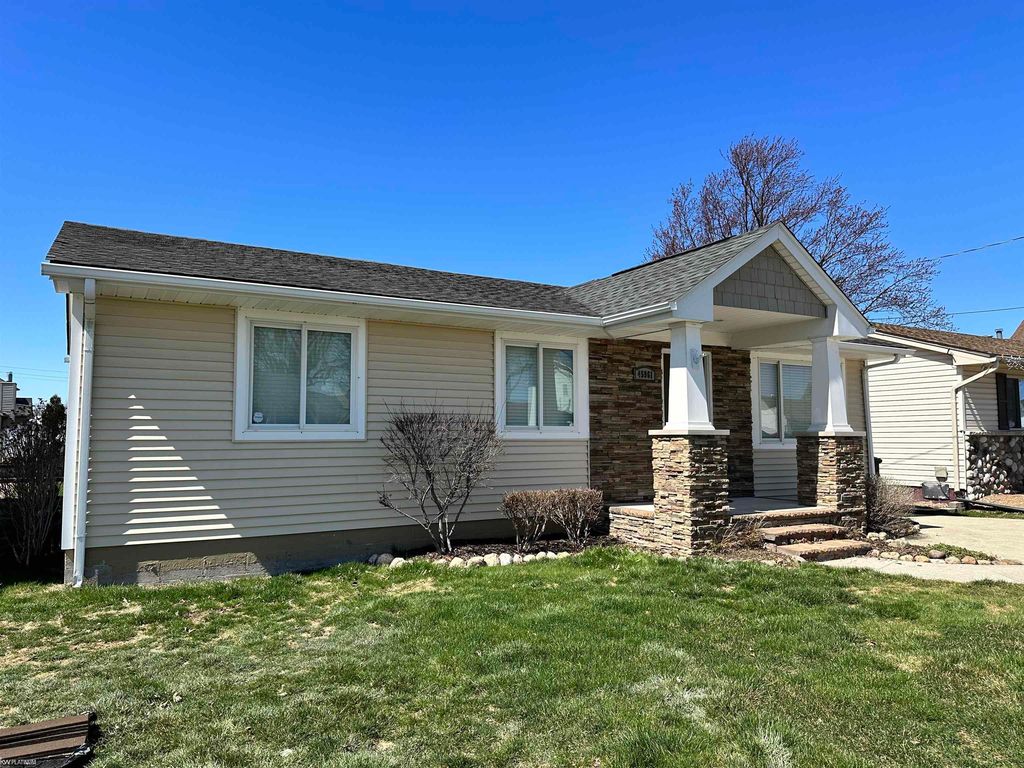 45961 Edgewater Dr, Chesterfield, MI 48047 Trulia