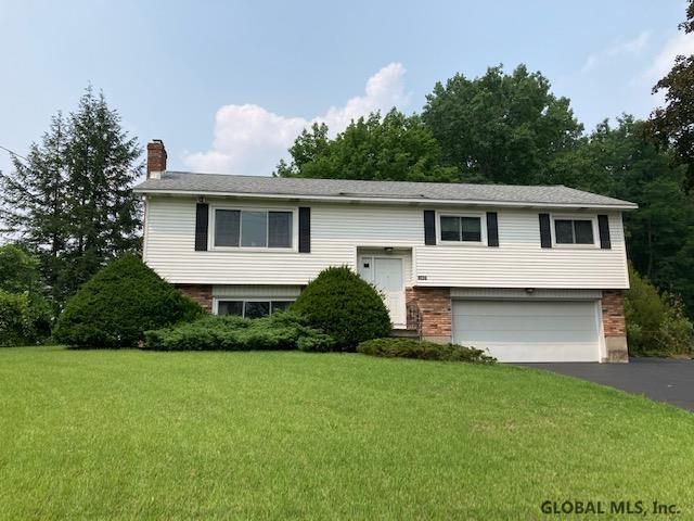 3089 E Old State Rd, Schenectady, NY 12303