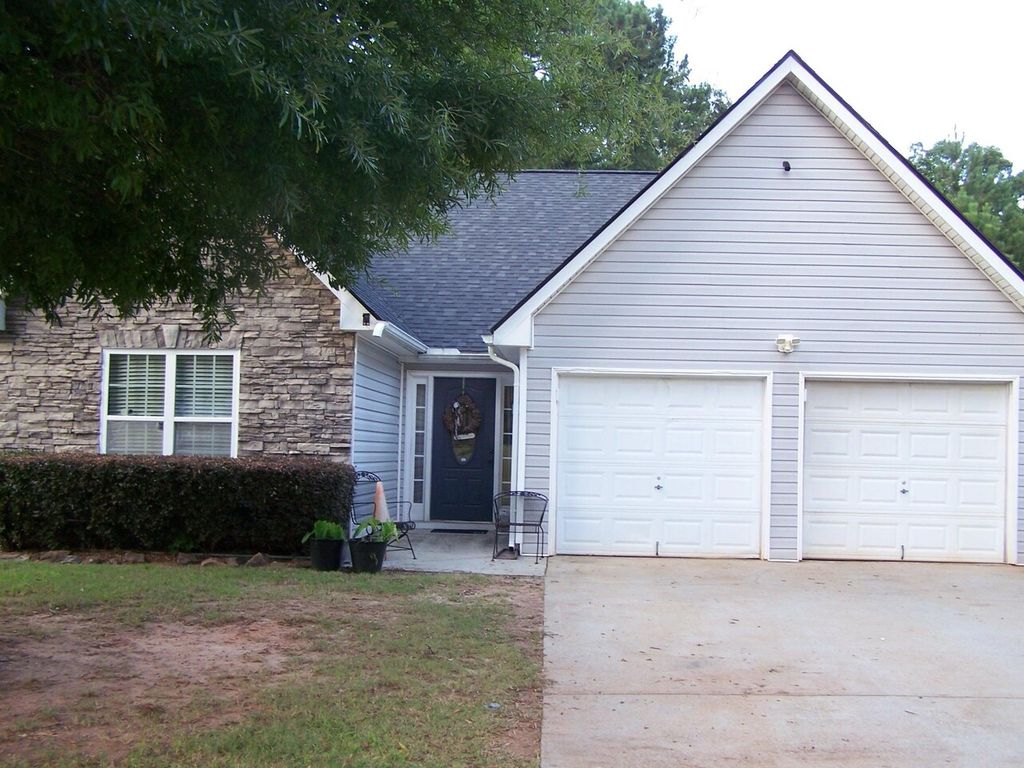 453 Grier Dr #90, Locust Grove, GA 30248