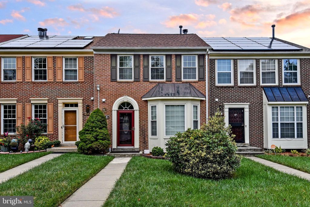 946 Lake Overlook Dr, Bowie, MD 20721