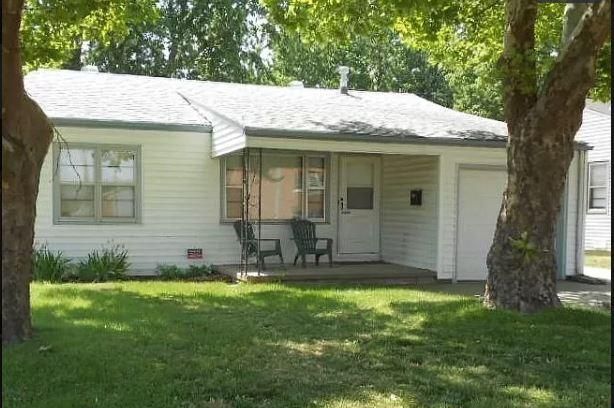 2243 S Dellrose St, Wichita, KS 67218