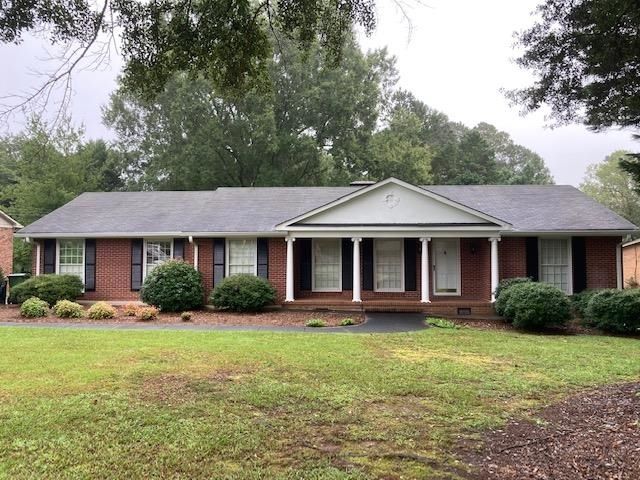1306 Macarthur Dr, Griffin, GA 30224