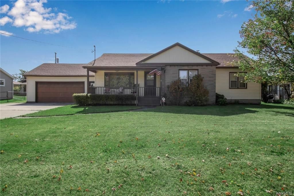 1133 French Rd, Buffalo, NY 14227