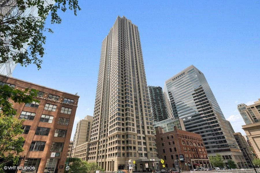 440 N Wabash Ave #4506, Chicago, IL 60611