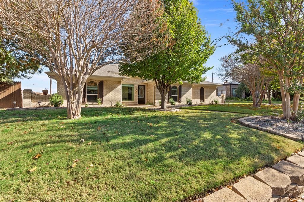 3216 Jeremes Lndg, Plano, TX 75075