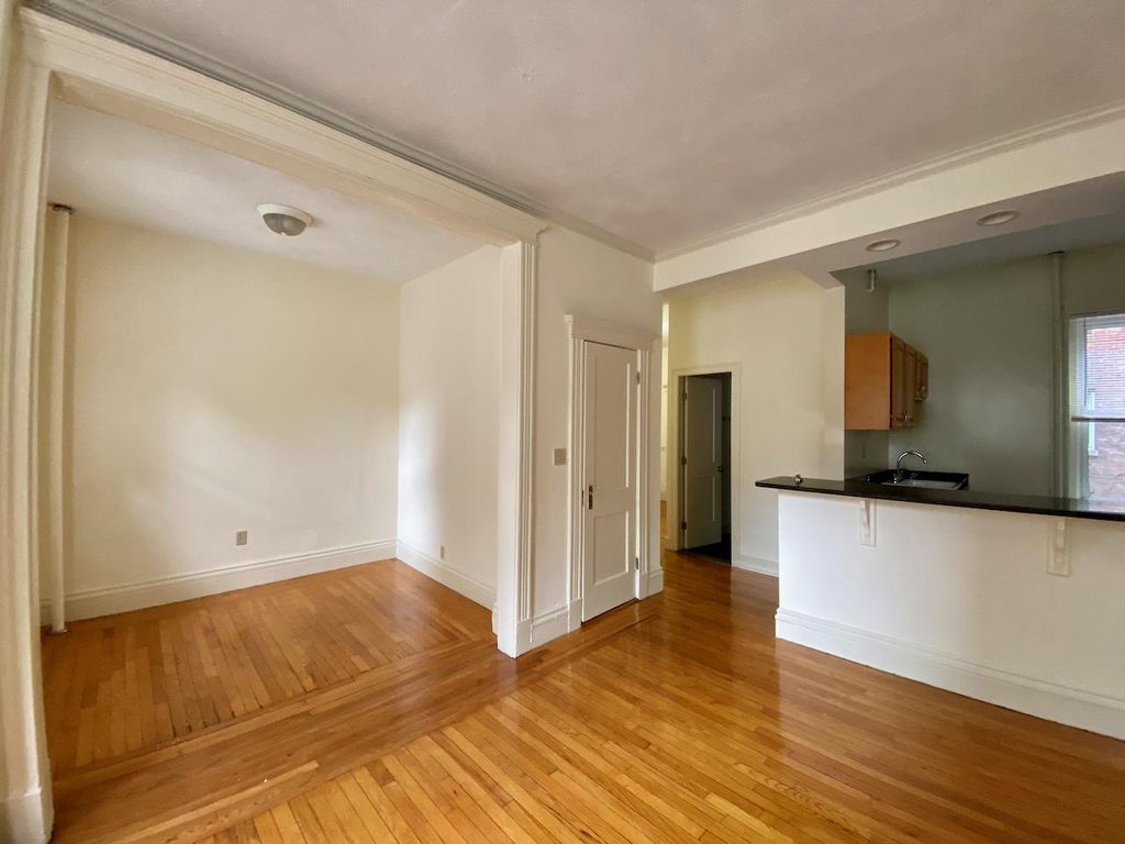 15 Queensberry St #6, Boston, MA 02215
