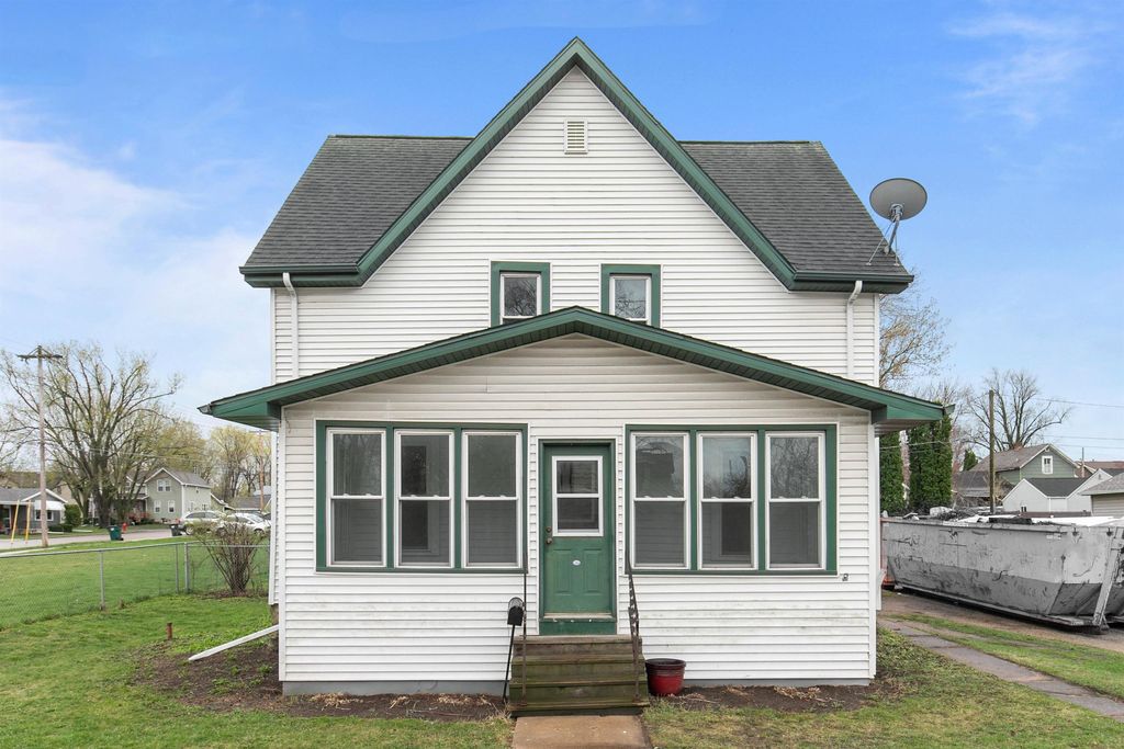 210 E Wolf River Ave, New London, WI 54961 Trulia