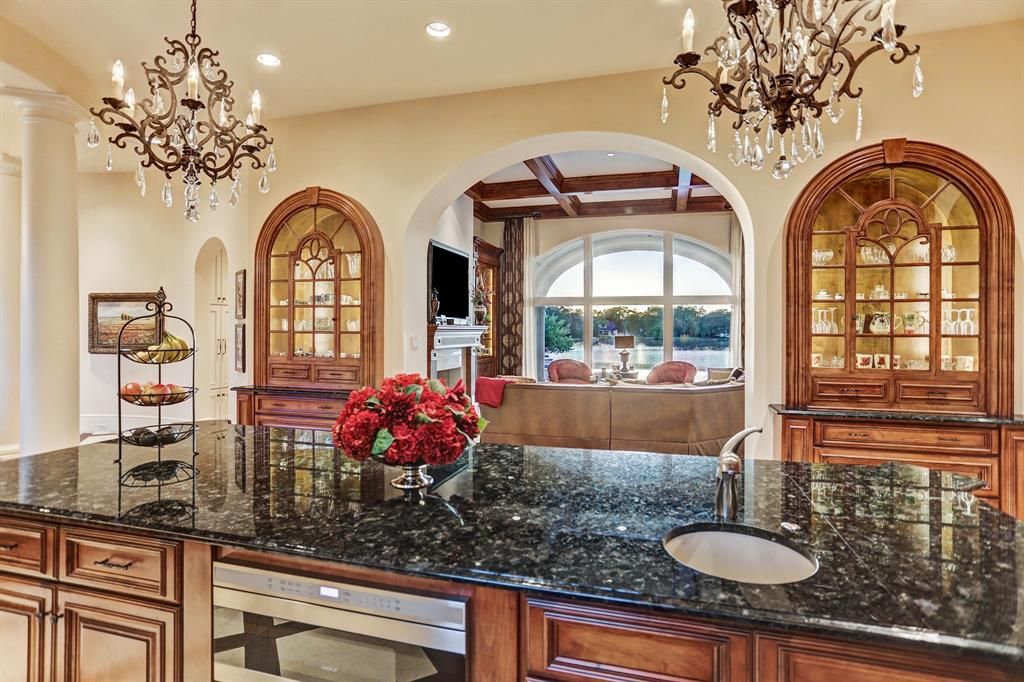 11 Paradise Point Dr, Sugar Land, TX 77478 - 6 Bed, 8 Bath - MLS