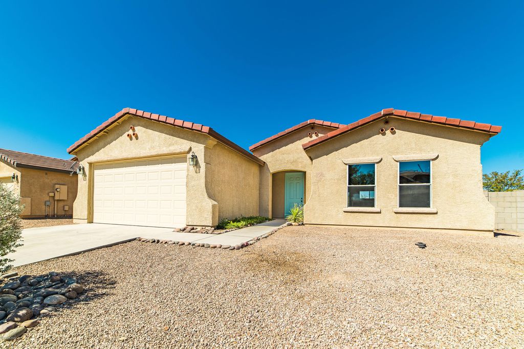 5518 W Red Racer Dr, Tucson, AZ 85742