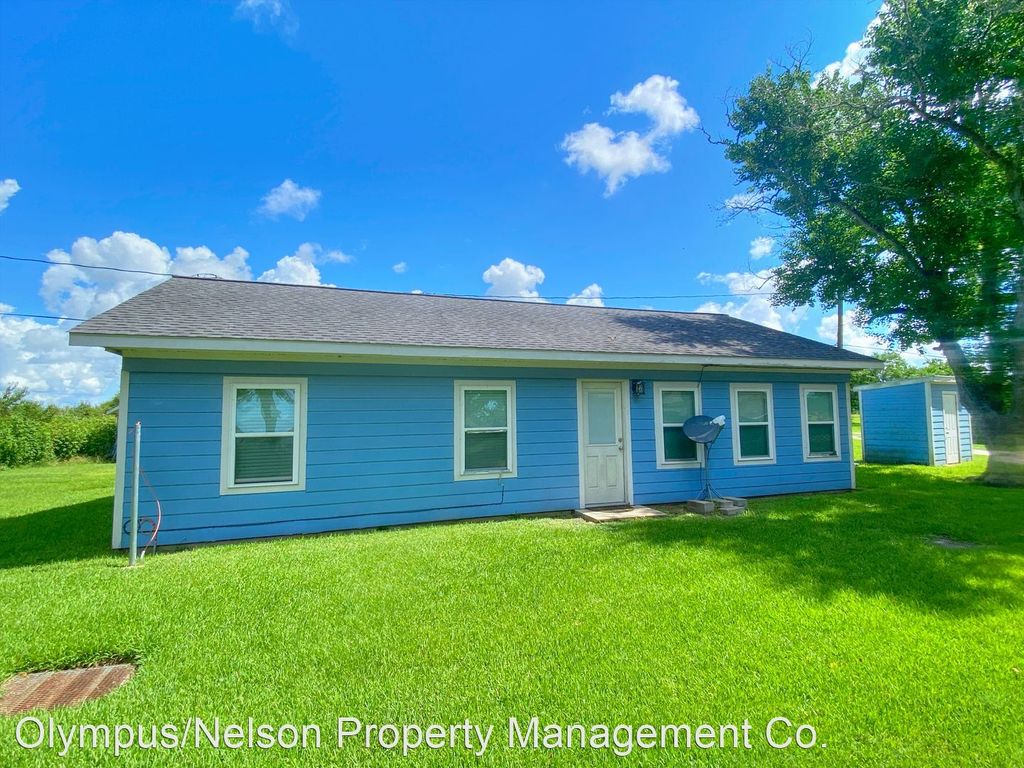 329 Veselka Rd, Freeport, TX 77541
