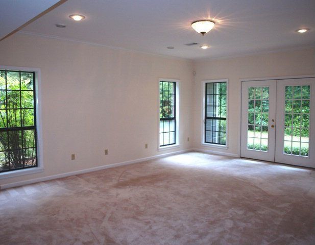 216 Woodland Hills Dr, Oxford, MS 38655