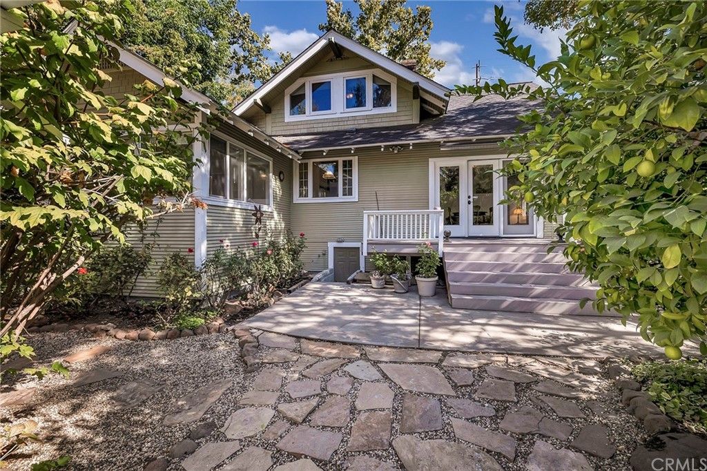 594 E 6th St, Chico, CA 95928