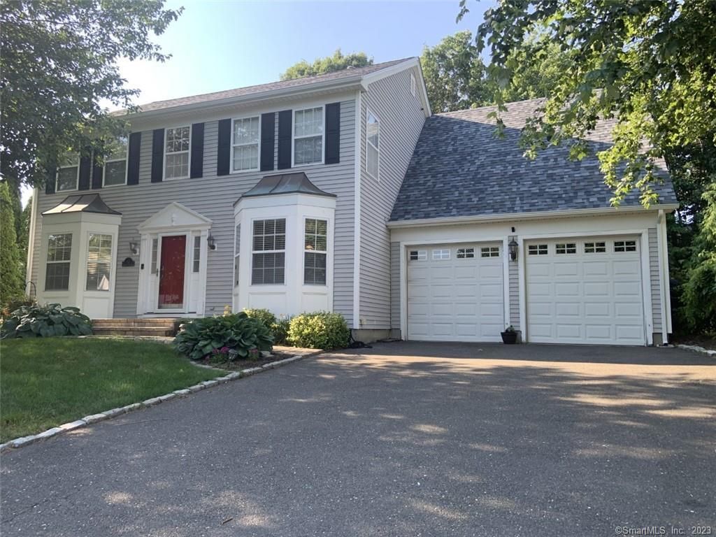 12 Lookout Hill Rd, Milford, CT 06461 See Est. Value, Schools & More