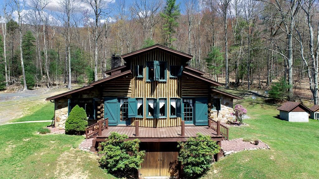 66 Red Ridge Rd, Milroy, PA 17063