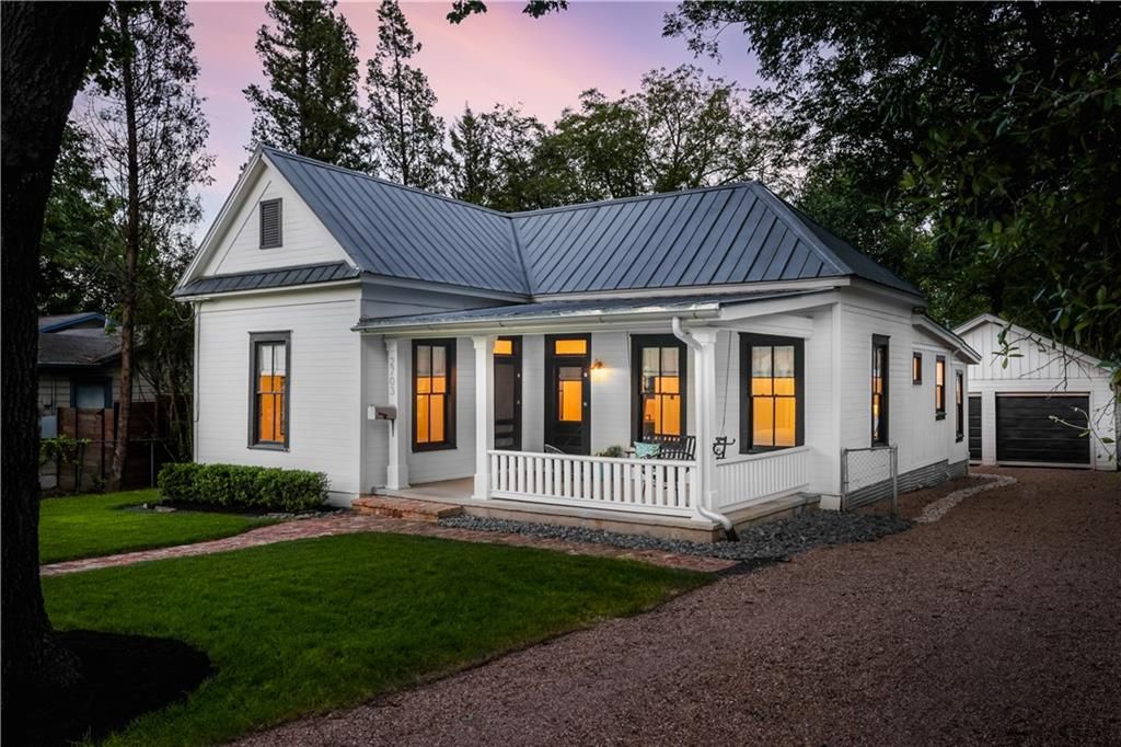 2703 S 2nd St, Austin, TX 78704