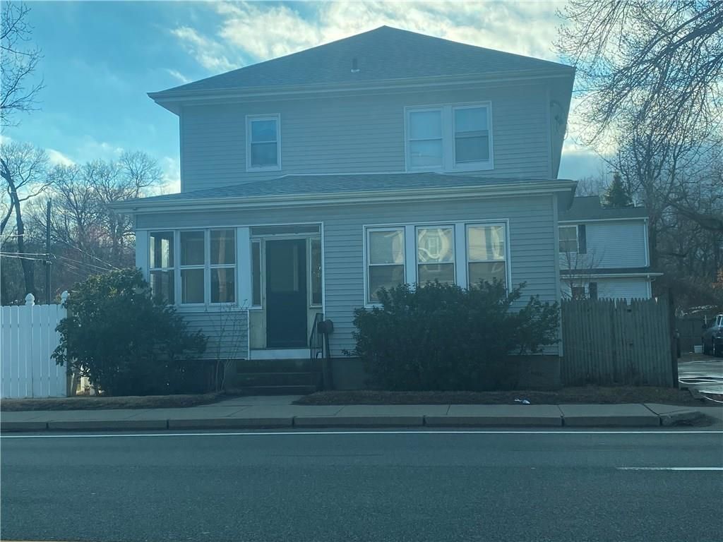 851 Warwick Ave, Warwick, RI 4 Bed, 2 Bath SingleFamily Home 11