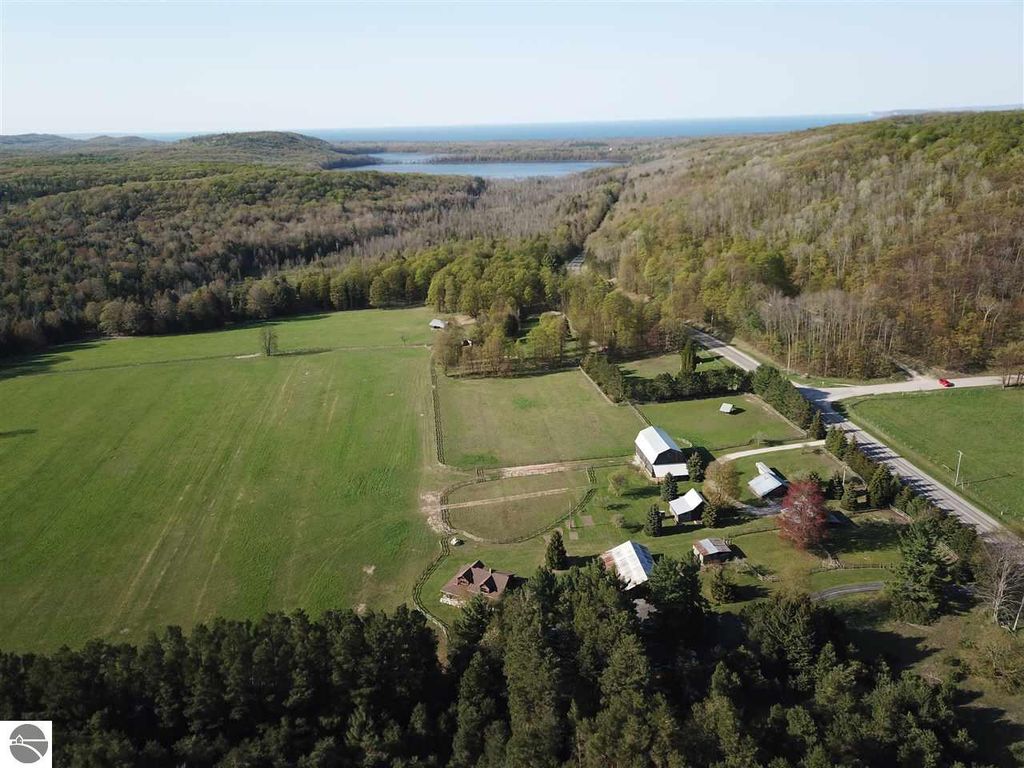 5718 S Bohemian Rd, Maple City, MI 49664 Trulia