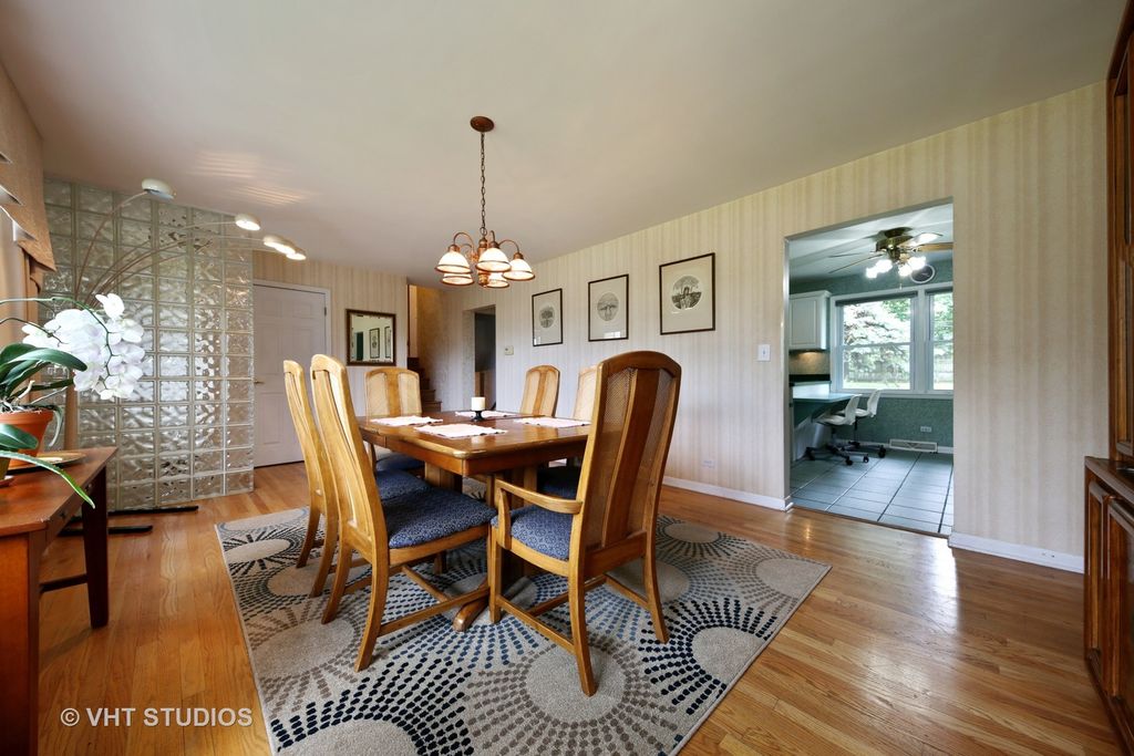 1741 Virginia St, Downers Grove, IL 3 Bed, 3 Bath SingleFamily Home