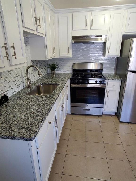 100 Upton St, New Britain, CT 06051