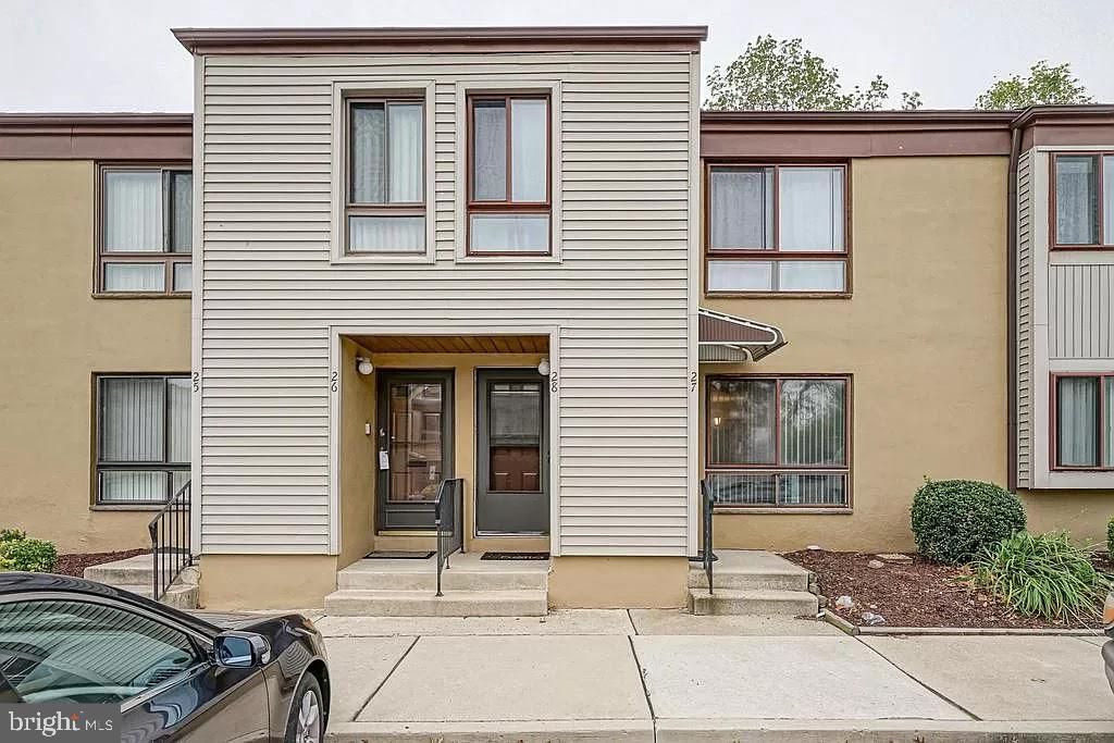 28 Ashley Ct, Marlton, NJ 08053